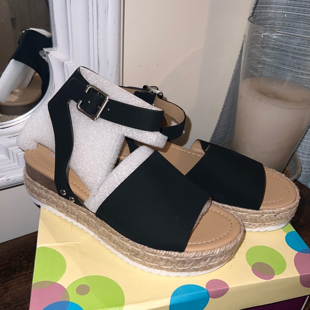 NEW Black Espadrille Sandals